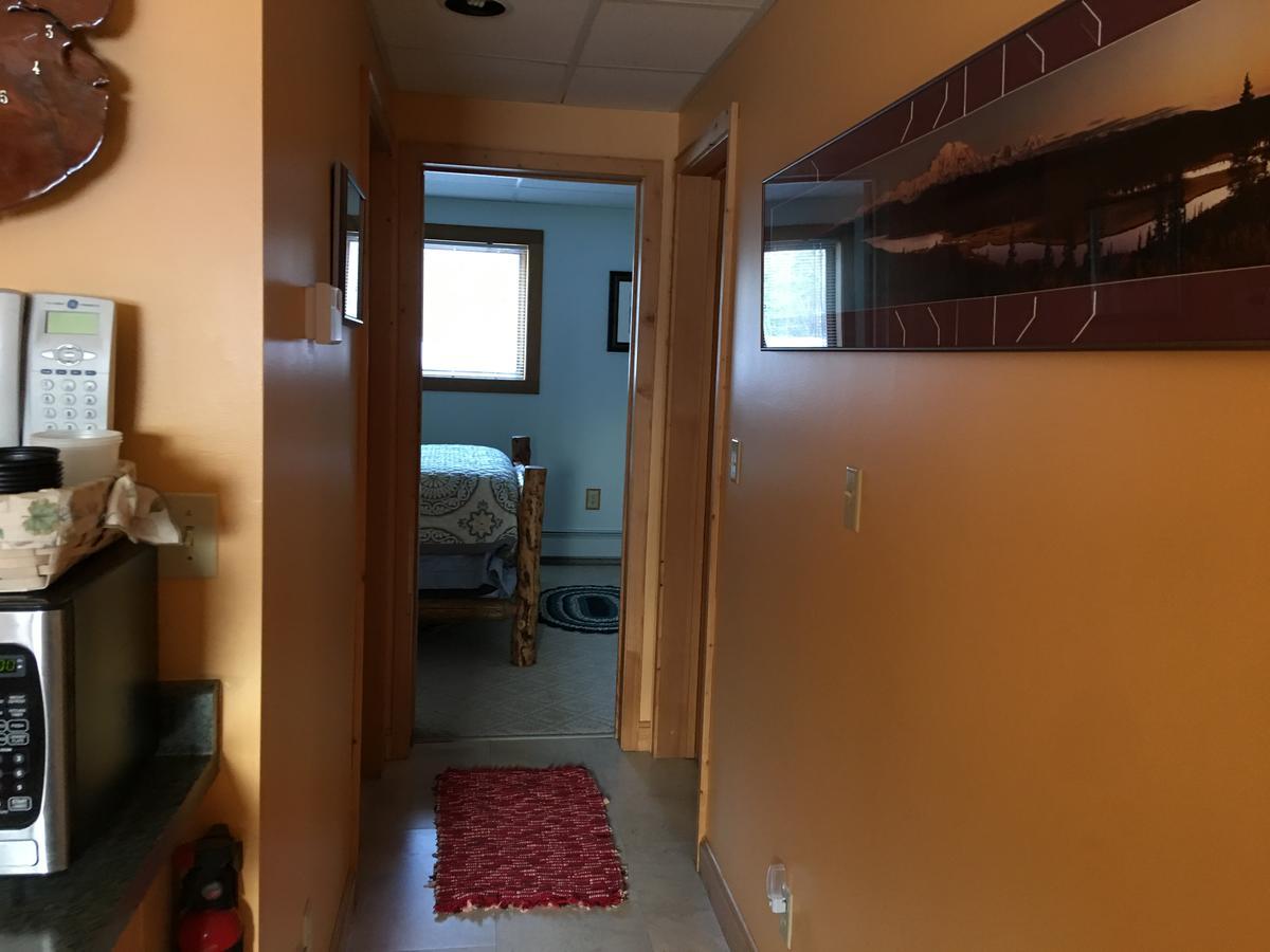 Sawing Logzz Cabin Copper Center Εξωτερικό φωτογραφία