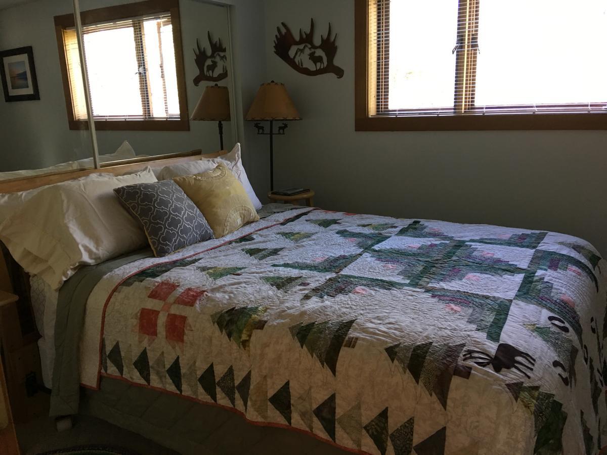 Sawing Logzz Cabin Copper Center Εξωτερικό φωτογραφία