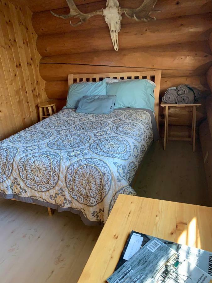 Sawing Logzz Cabin Copper Center Εξωτερικό φωτογραφία